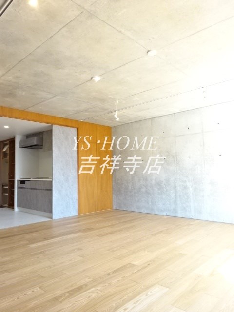 KOMORE bldg ベッドルーム