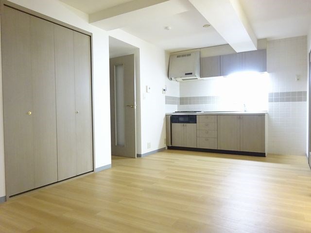 ヘリオス天神町レジデンス リビング