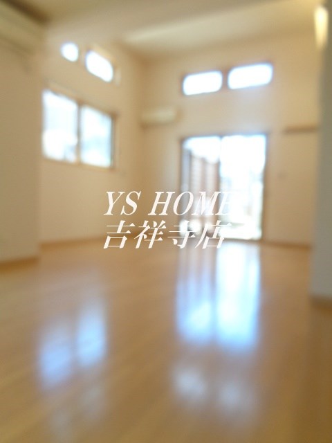 下石神井賃貸戸建群 リビング