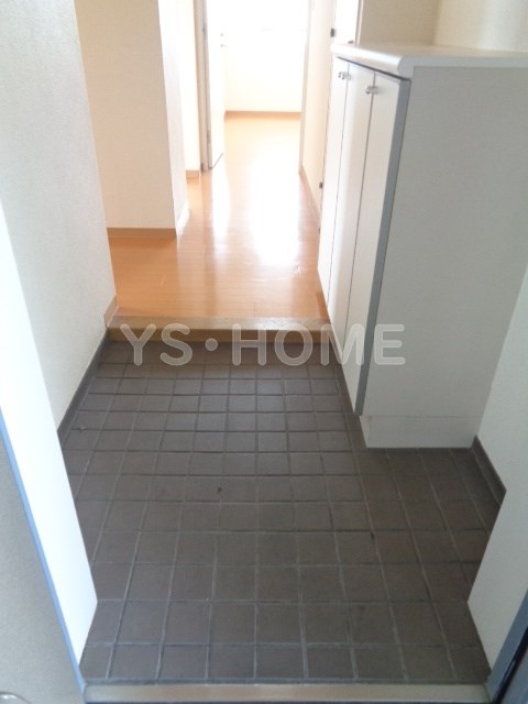 フラット浜田山A 玄関