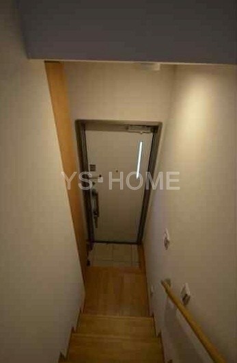 Forest　Maison west 玄関