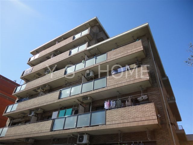 ルネッサンス国立  外観