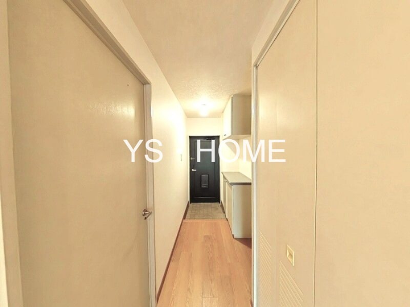 ルネッサンス国立 玄関