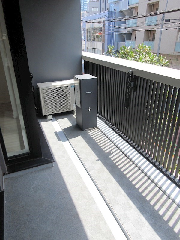 ミリアレジデンス中野坂上 ベランダ