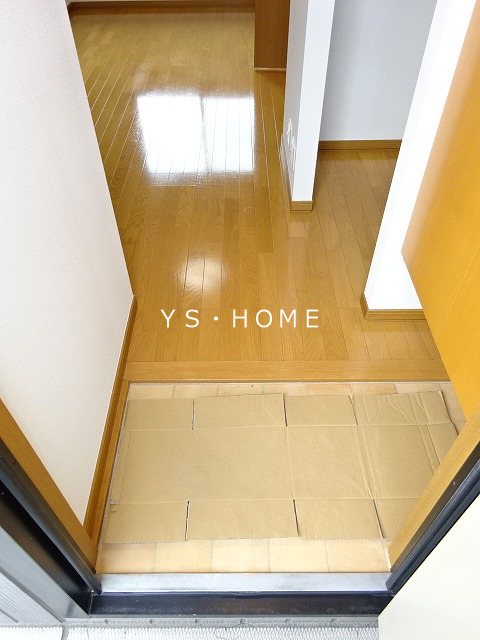 プラージュ荻窪 玄関