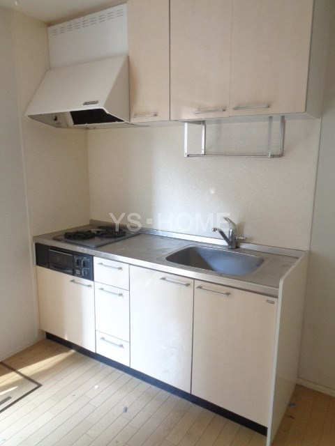 園部テラスハウス キッチン