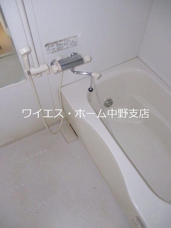 園部テラスハウス  風呂画像