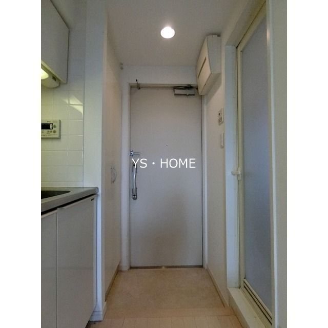 アイルズ東中野 玄関