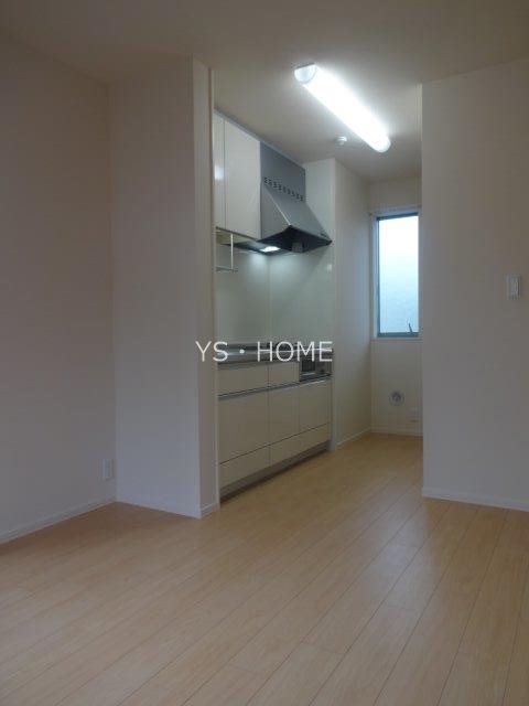 メゾン下連雀    リビング