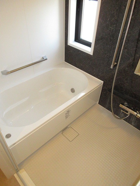 ラティエラ中野 風呂画像