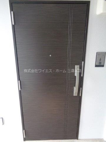 グランドレジデンス三鷹 玄関