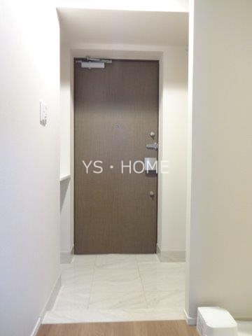 リビオ三鷹ステーションレジデンス 玄関