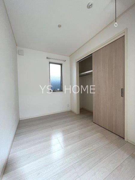 Ｐｅａｋ　Ａｖｅｎｕｅ　Ｍｅｅ ベッドルーム