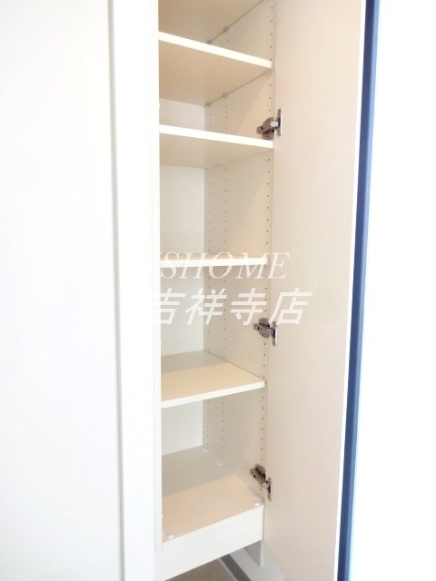 KDXレジデンス吉祥寺   玄関