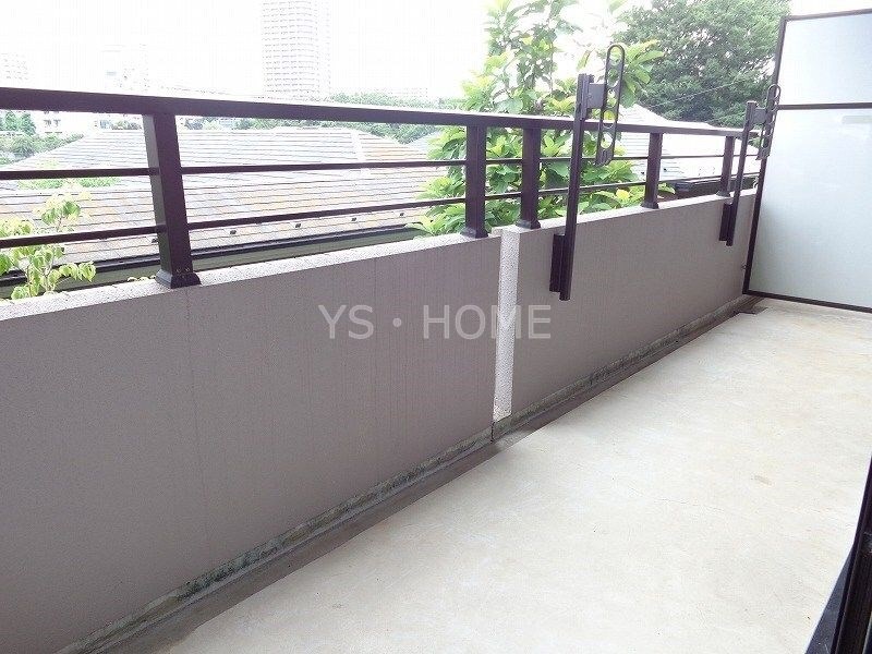 ガーデン有川 ベランダ