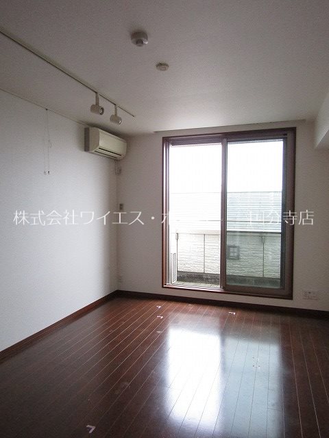 KIRIE MAISON 国立 ベッドルーム