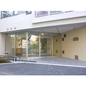 ブラントーレ哲学堂  玄関