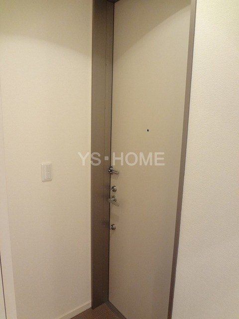 コンフォール 玄関