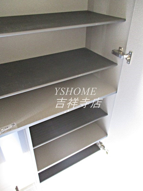 サロン デュ ノール   玄関