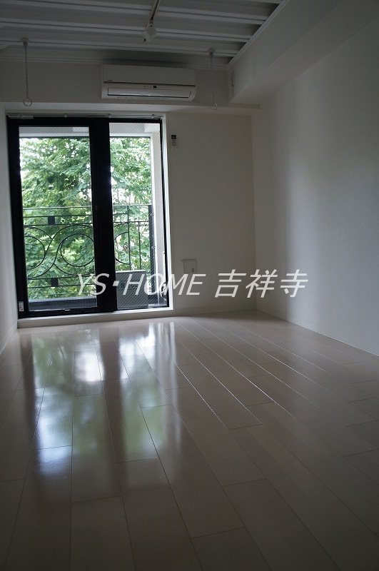 アール・デ・ココ三鷹 リビング