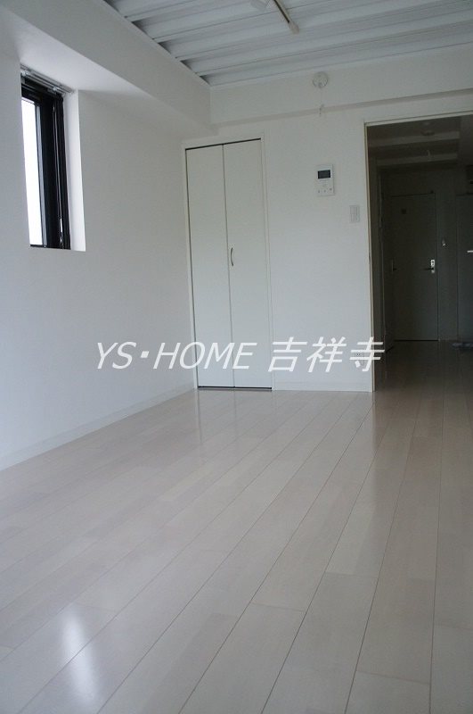 アール・デ・ココ三鷹 ベッドルーム