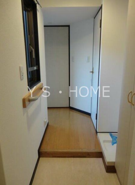 メゾンポメル小川 玄関