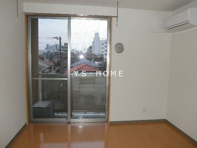 ゼルコバハイツ リビング