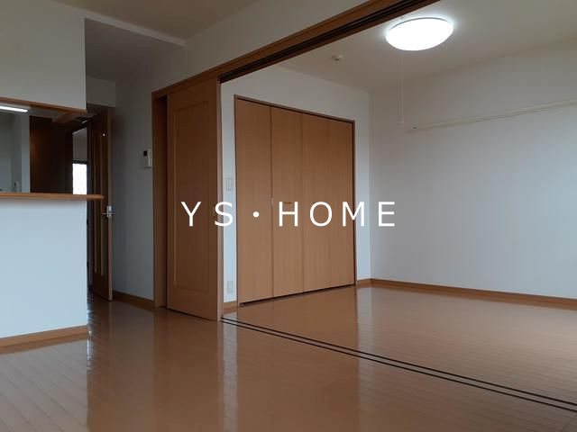 ア　ディンプル リビング