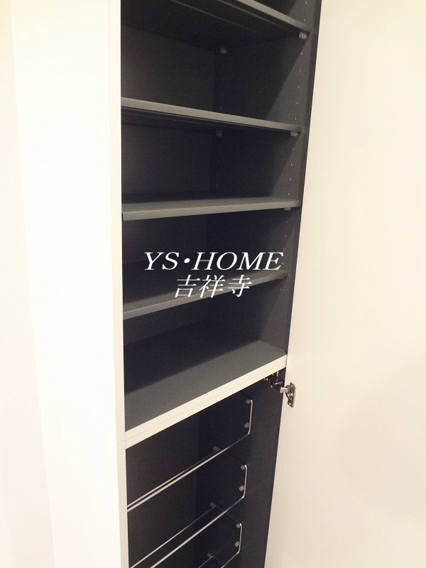 コンフォール 玄関