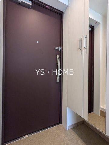 エルファーロ中野坂上 玄関