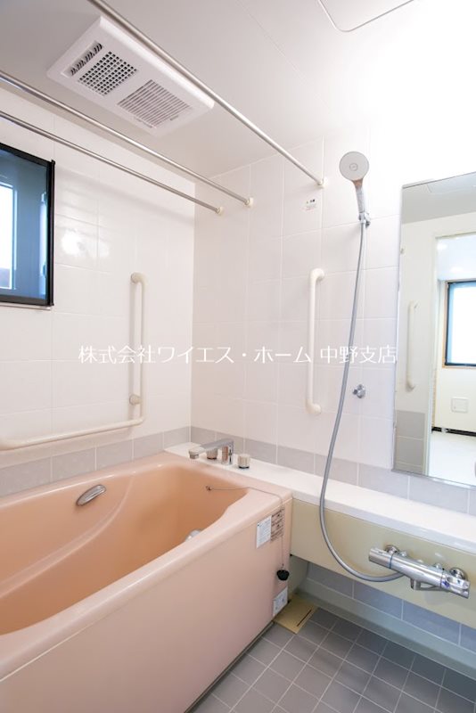 クリスタルコート   風呂画像