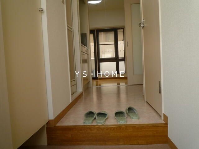 ル・プランタン 玄関