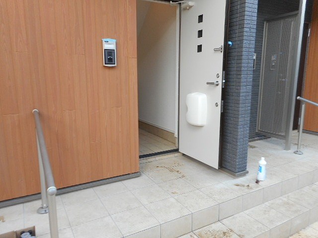 ブルースターガーデン 玄関