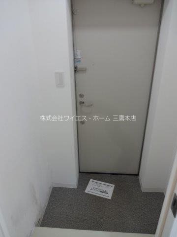 ガーデン下連雀　　　 玄関