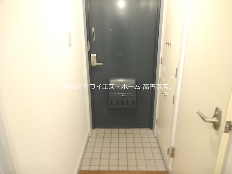 プリマベラ  玄関