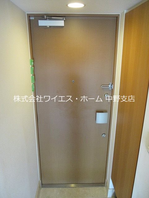 アリーチェ東高円寺  玄関