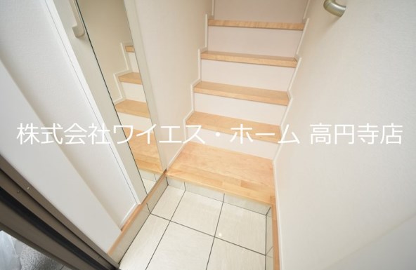 CB中野イリゼ 玄関