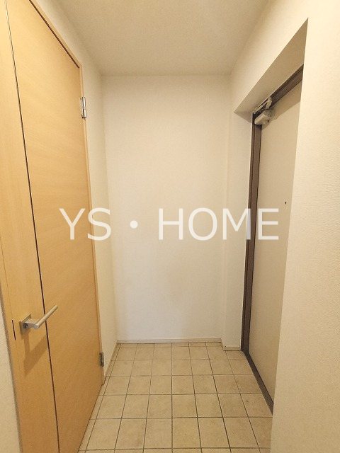 メゾン　ラフレシール 玄関