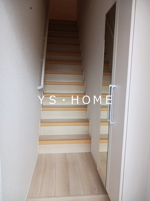 ＠HOME　吉祥寺通り 玄関