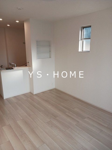 ＠HOME　吉祥寺通り リビング