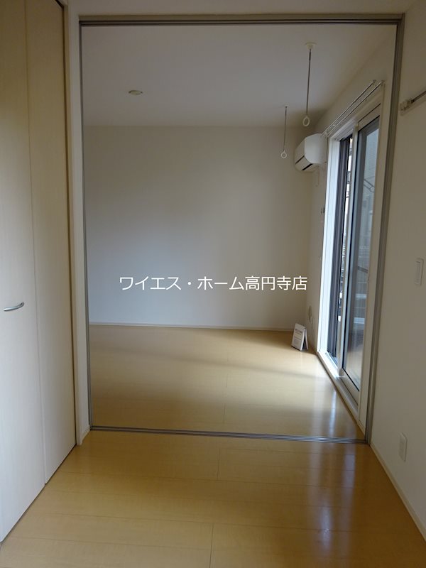 ベッドルーム