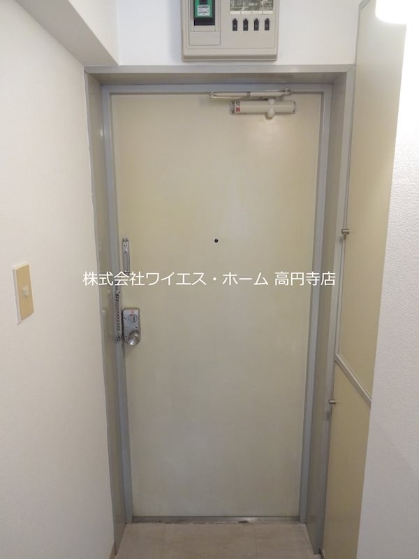 ダイコーパレス高円寺 玄関