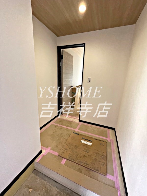 LIGNUM武蔵野 玄関