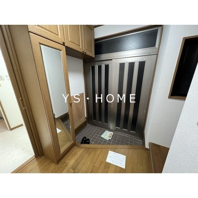 中町2丁目戸建 玄関