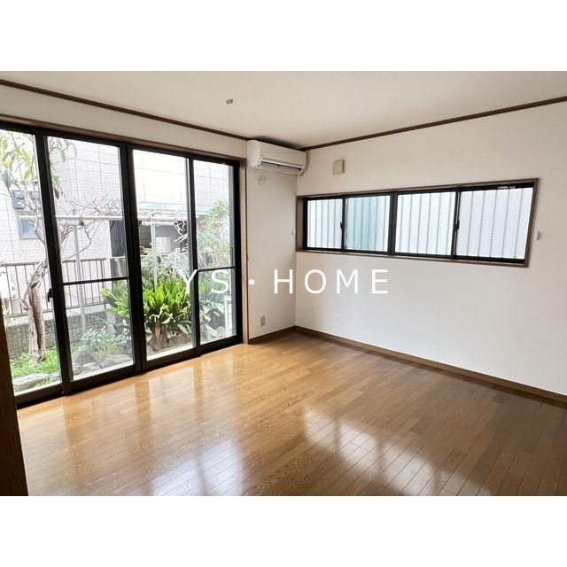 中町2丁目戸建 リビング