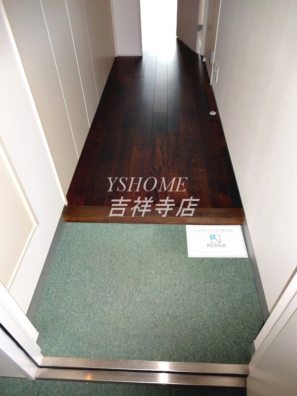 イーストヒルズ小金井 玄関