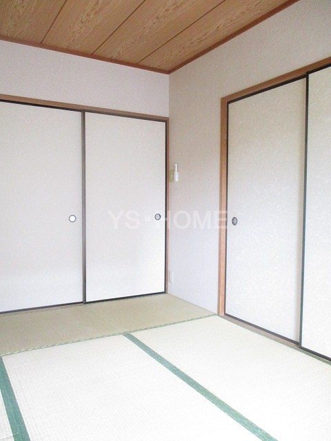 シャトー瀬戸原 ベッドルーム