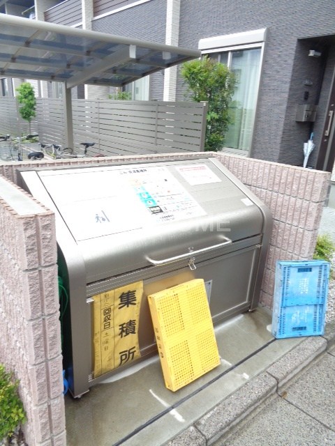 J wing West  その他7