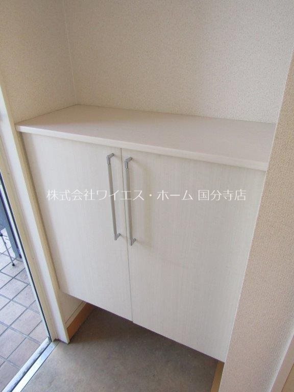 ヴィラージュ国立 玄関