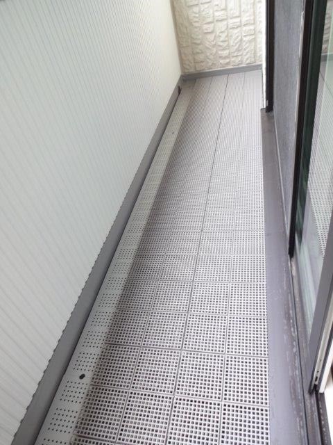 ハイブリッドタウンⅢ ベランダ